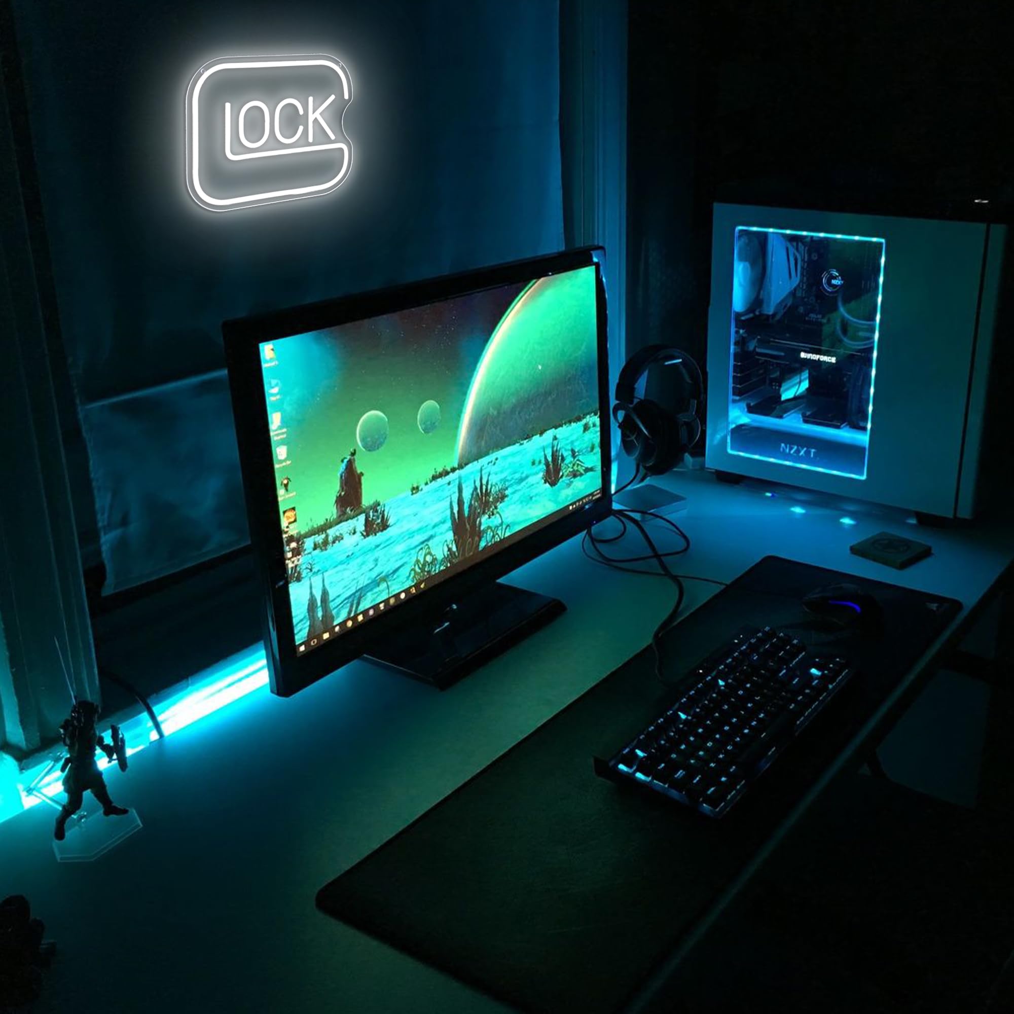 Gippro Lock Neon Sign USB powered lighting for easy game room setups