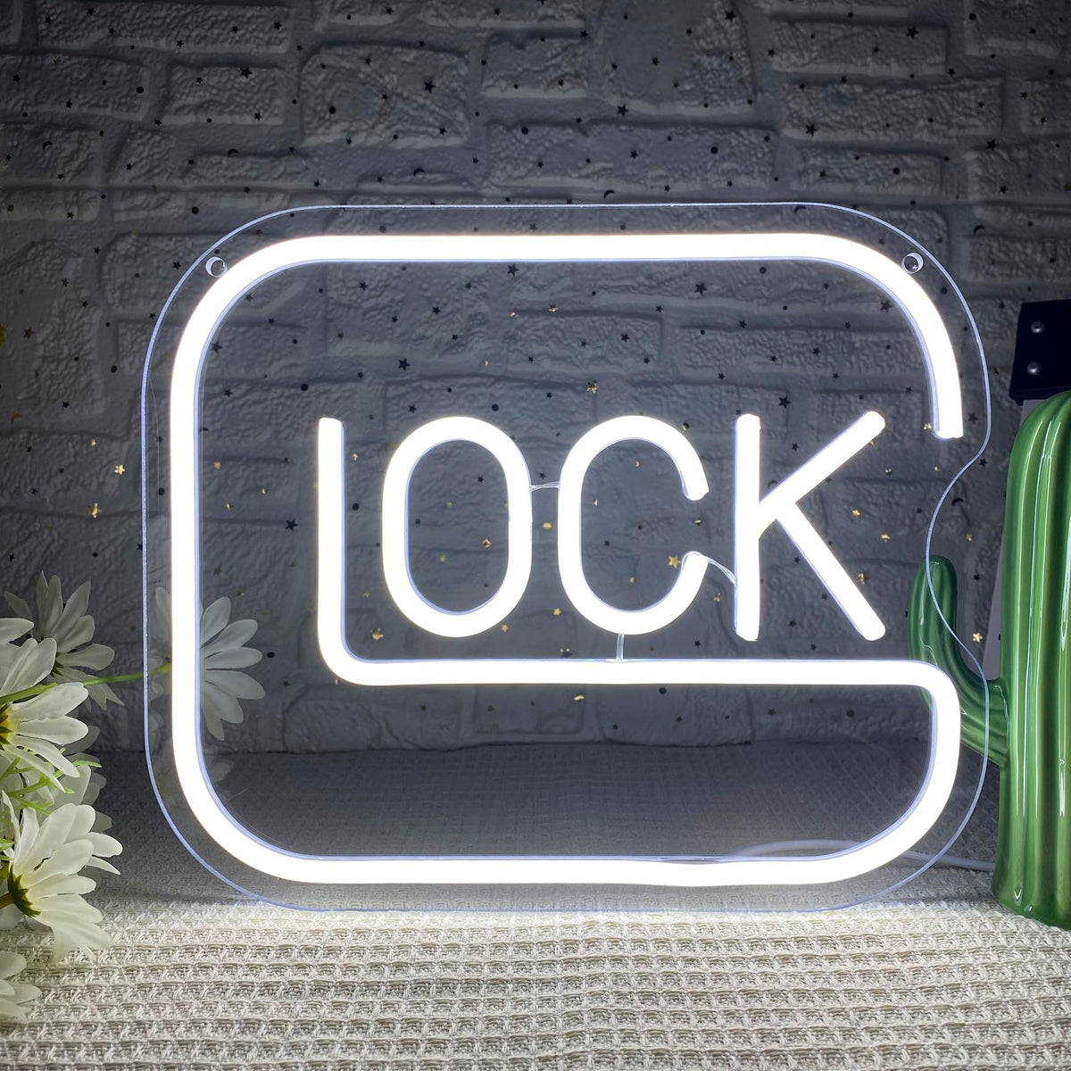 Gippro Lock Neon Sign wall decor with bold gaming glow for rooms