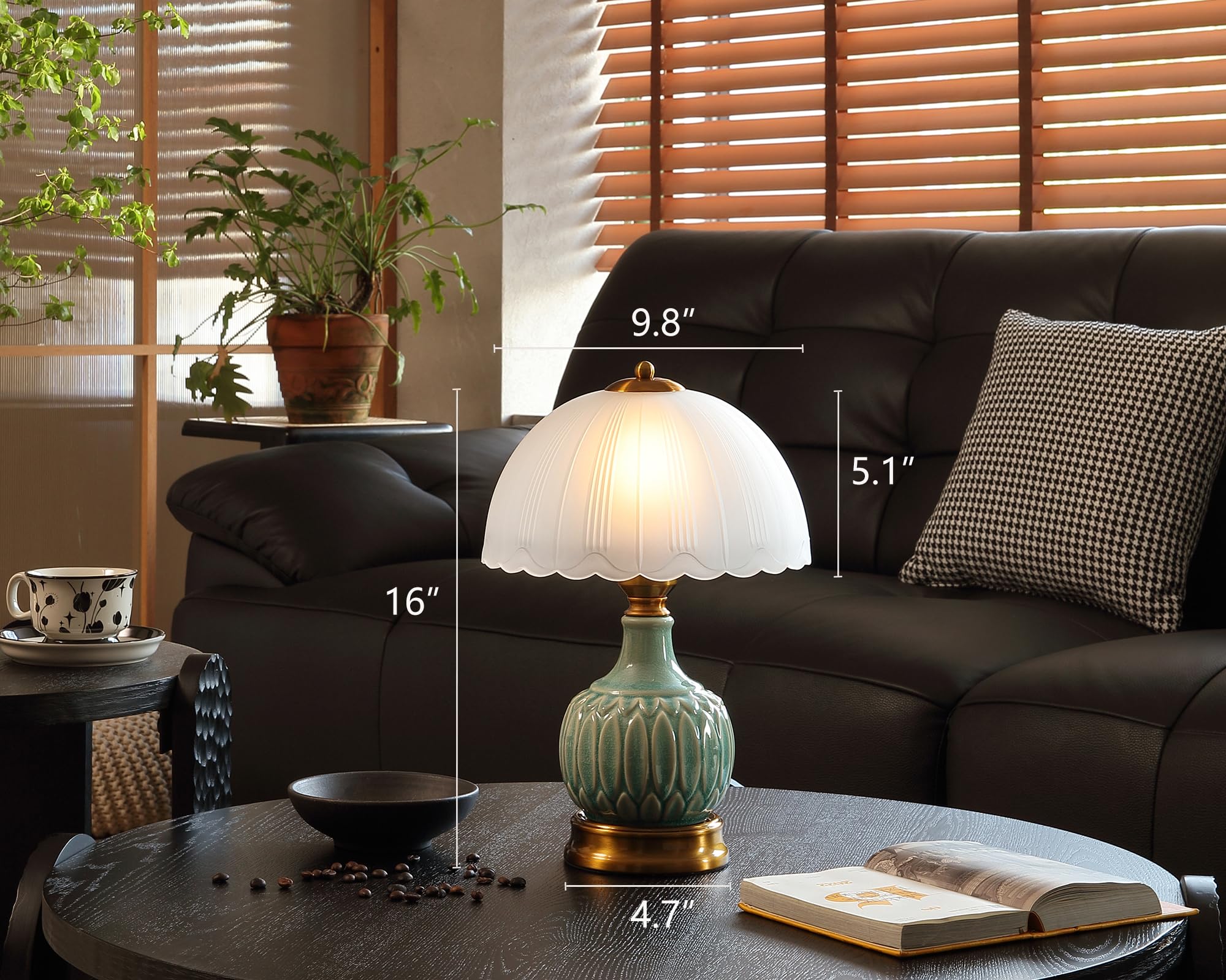 Glivpny lamp with 3-level brightness and E26 LED bulb.