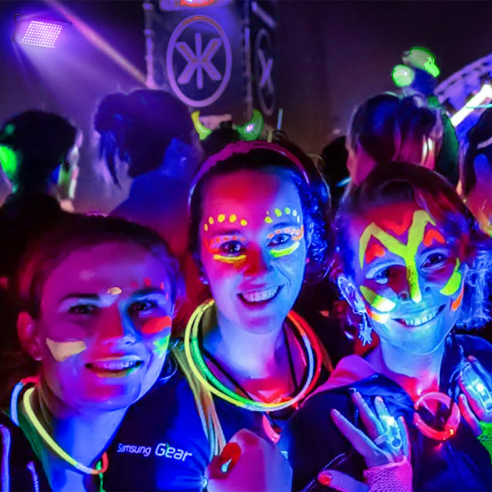 Glostars no-flicker LED design ensures a steady glow during events.
