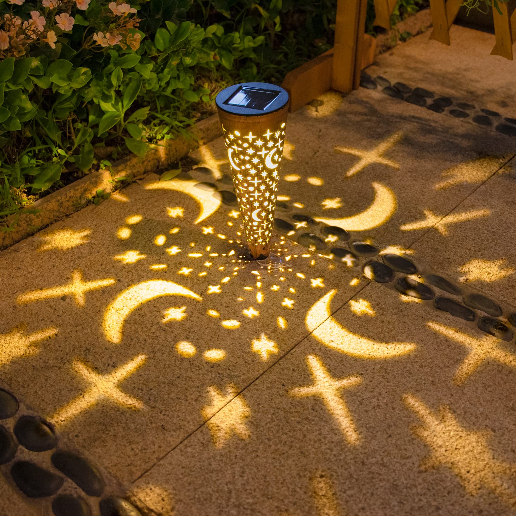 Go2garden Moon Star lights make a thoughtful garden gift idea.