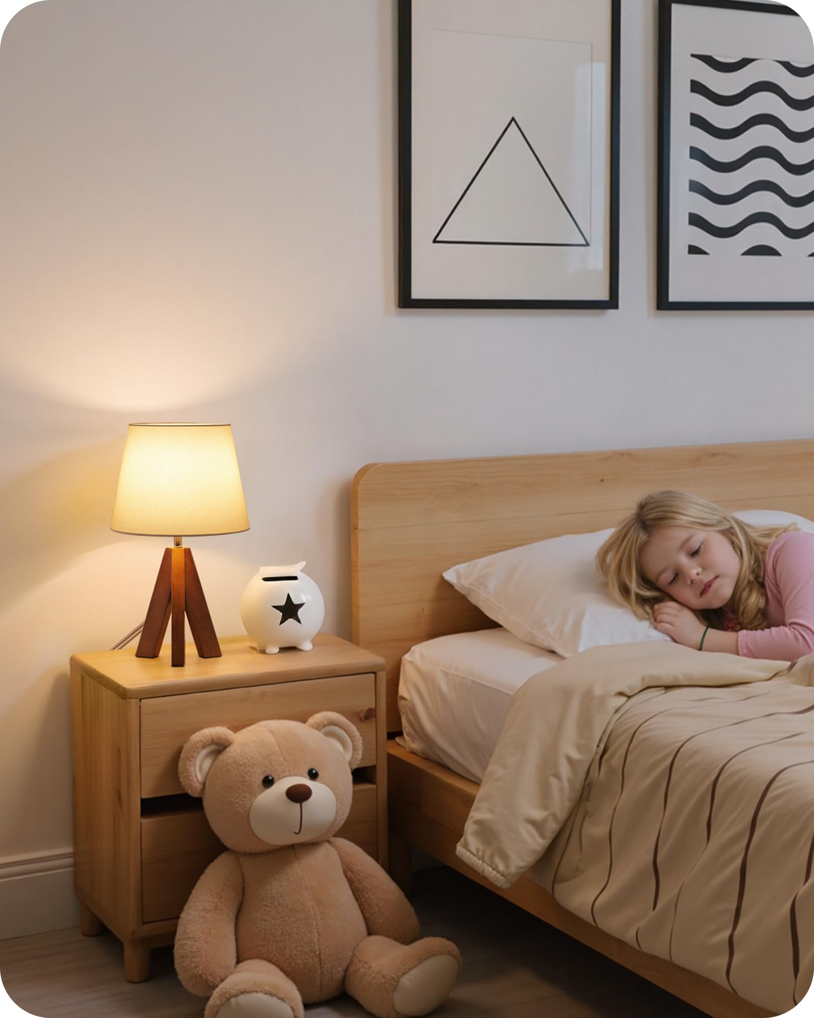 GOEBLESON desk lamp features a sturdy tripod for stable use.