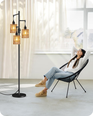 GOEBLESON sturdy metal base ensures stable placement on any floor surface.