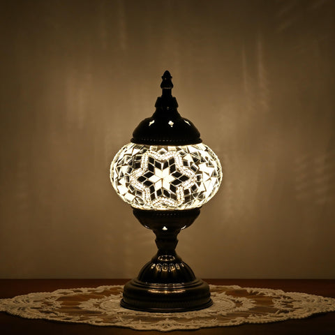 GOGERS Tiffany style table lamp on nightstand with bronze base