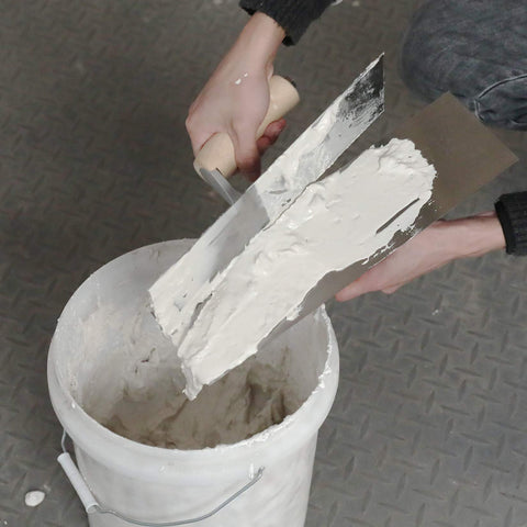 Aluminum mounting supports durable blades for long lasting use