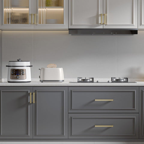 Goldenwarm 20-pack packaging complements cohesive cabinetry hardware set.