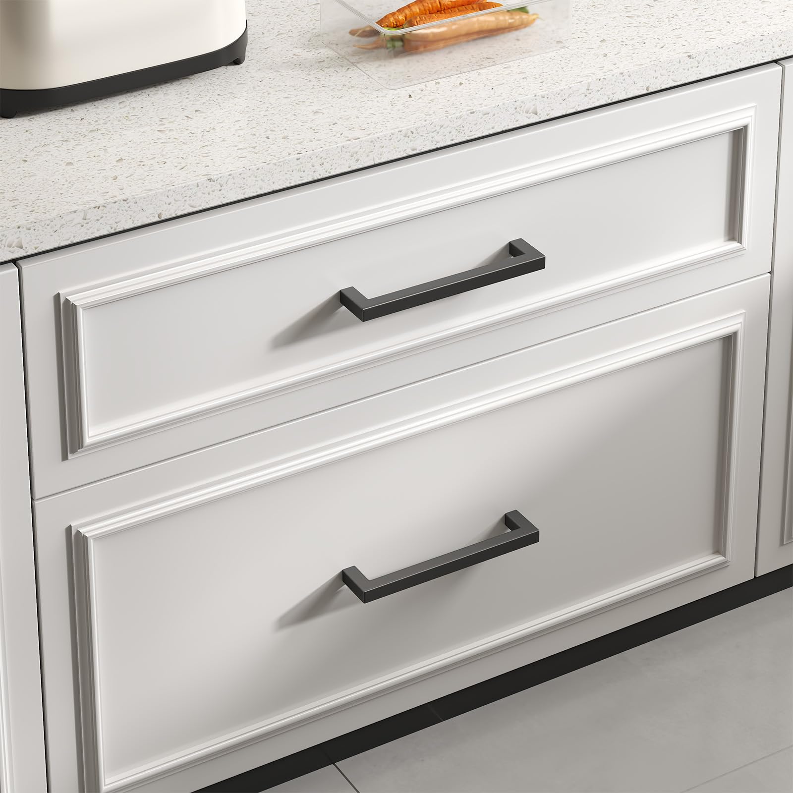 Goldenwarm squared bar handle in matte black for kitchen drawers.