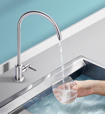 Gonabos RO faucet with 360-degree rotation for easy multi-angle use.