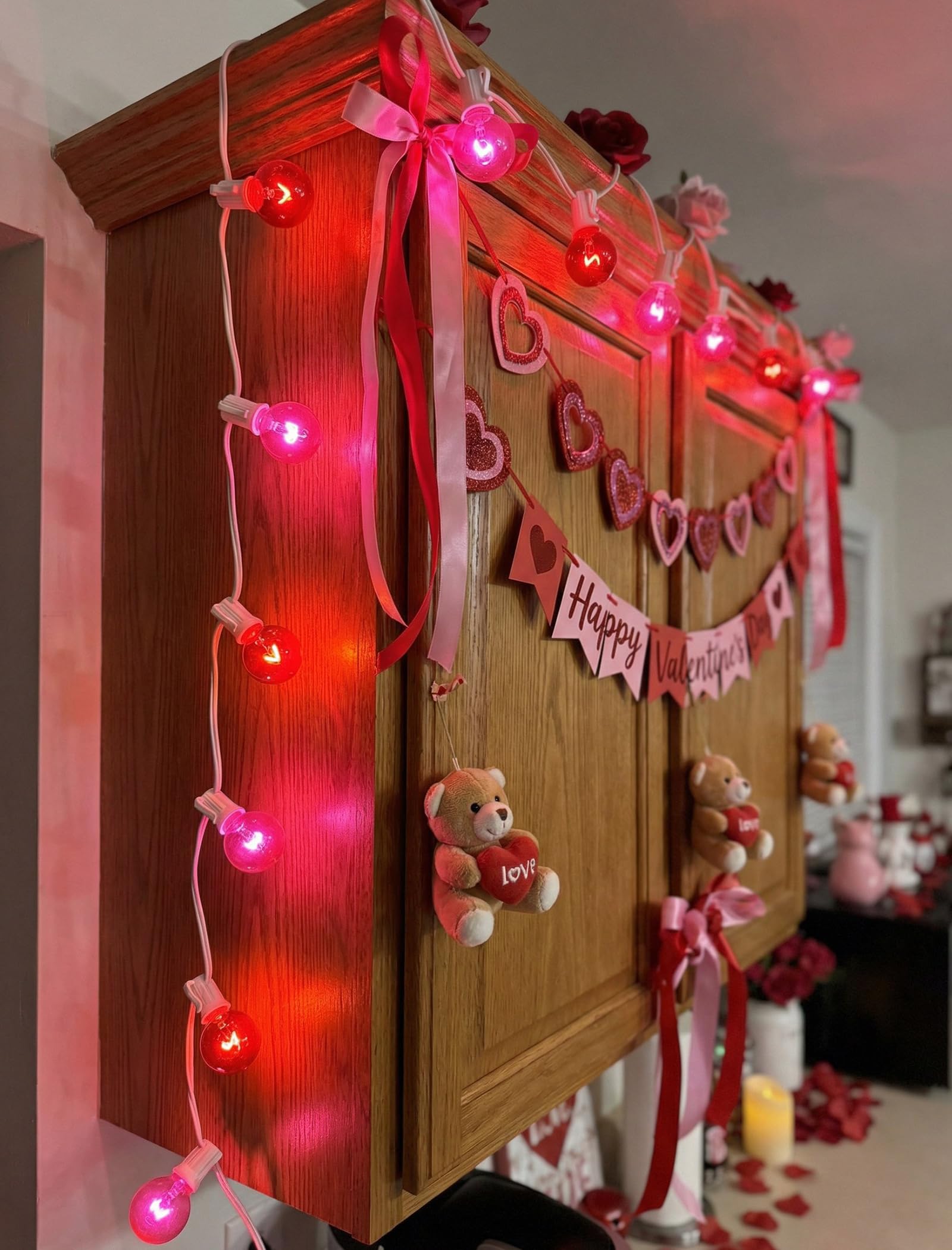 Versatile décor for Christmas, weddings, and garden celebrations.