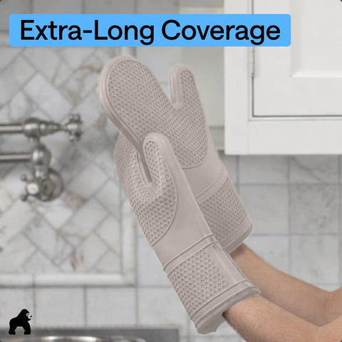 GORILLA GRIP Almond mitt ideal for baking and grilling with confident grip.