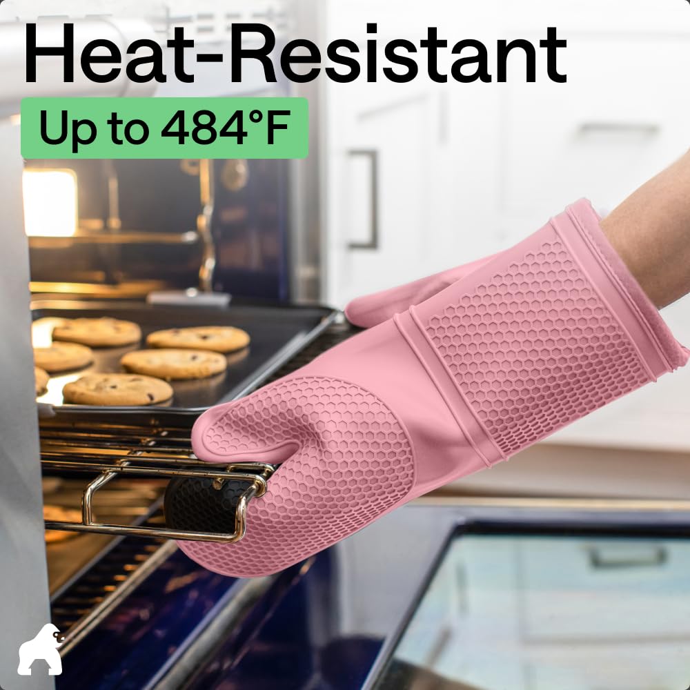 Gorilla Grip heat-resistant mitt protects hands up to high temperatures for grilling and baking.