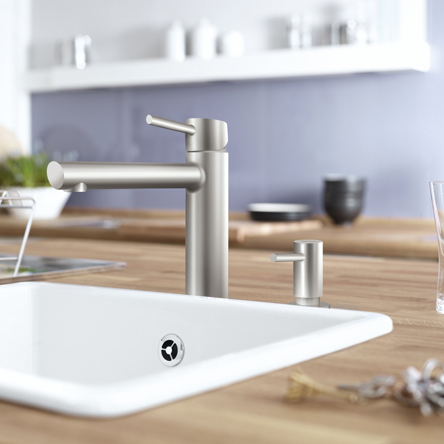 GROHE escutcheon plate compatibility for seamless kitchen integration.