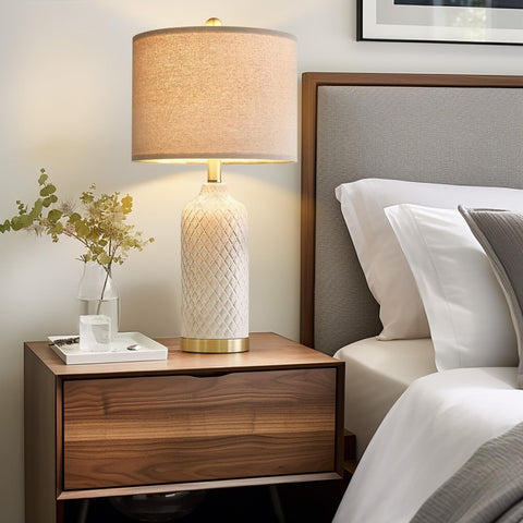 G-SAFAVA paired lamps for nightstands enhance bedroom decor.