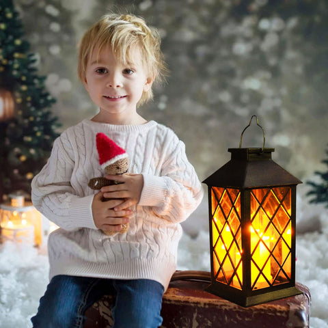 GUANFU energy-saving garden lantern that lights automatically at dusk.