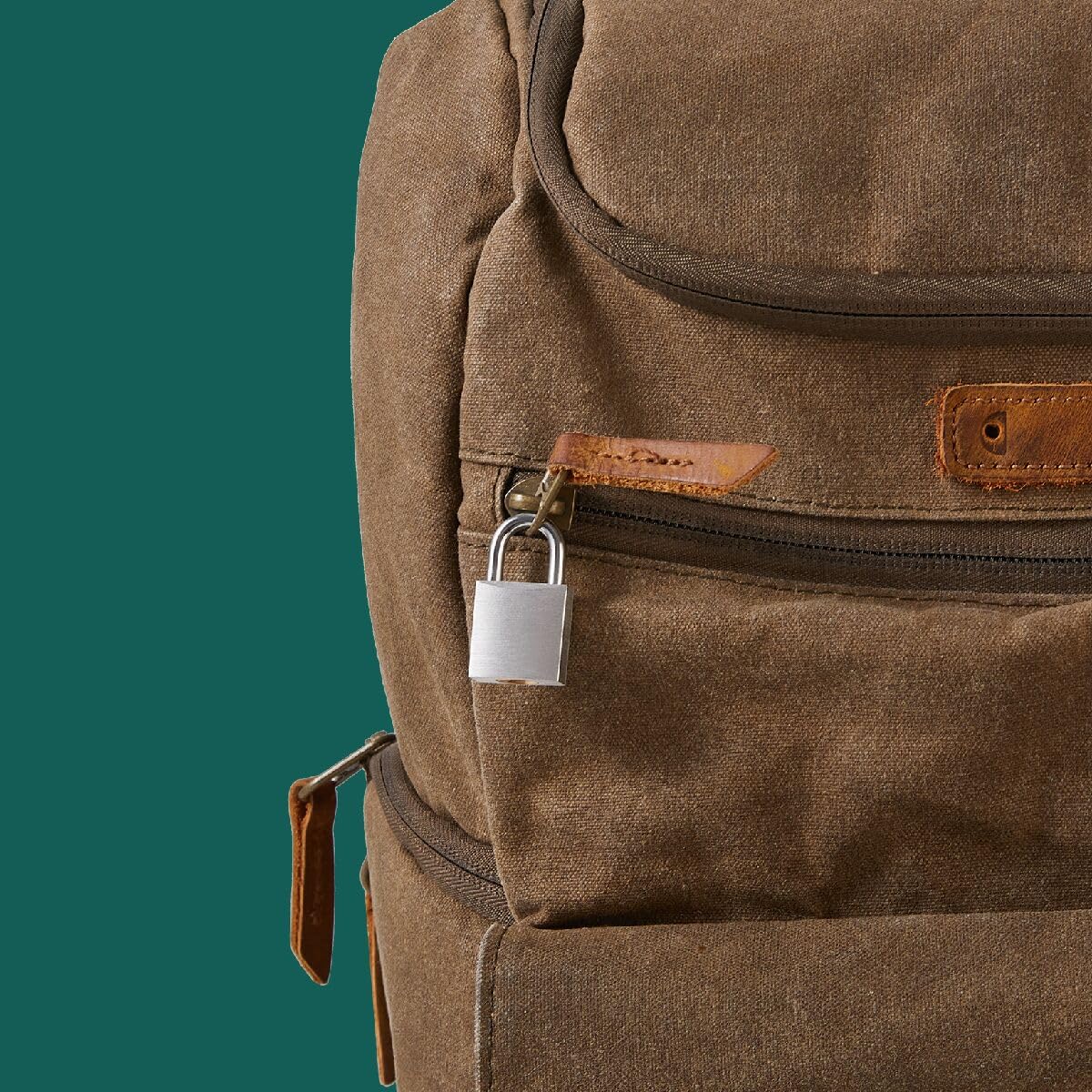 Guliffen luggage or backpack lock secured on a case, illustrating travel-friendly security.