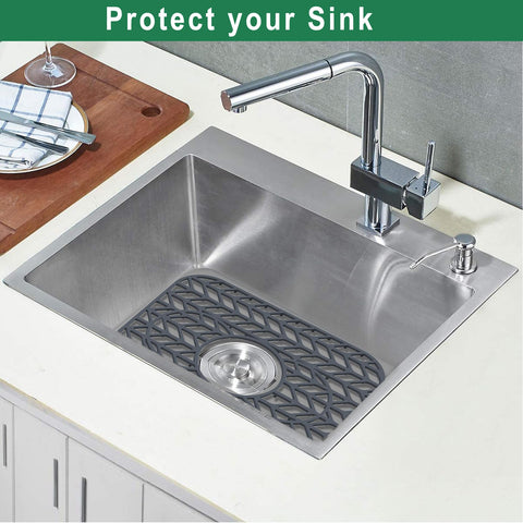 GUUKIN heat-resistant mat tolerates pots up to 500F.