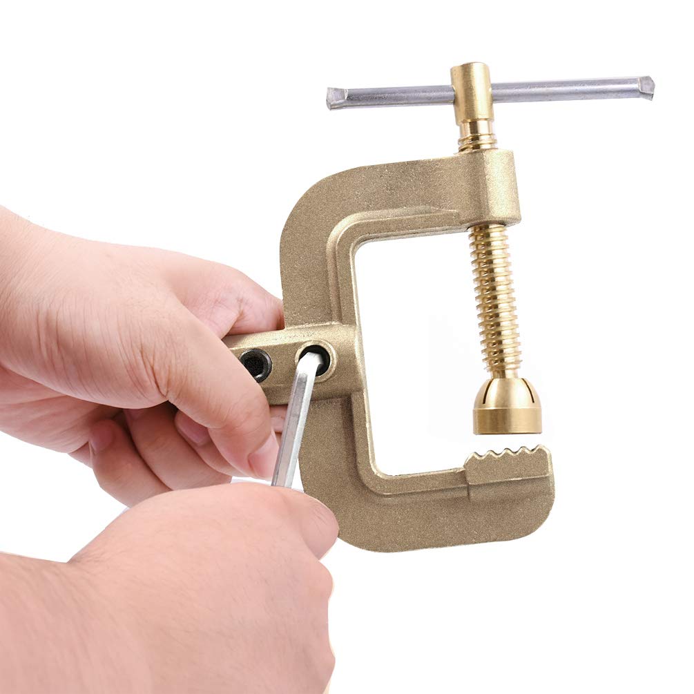 H HZXVOGEN clamp jaw detail emphasizes solid brass contact for conductivity.