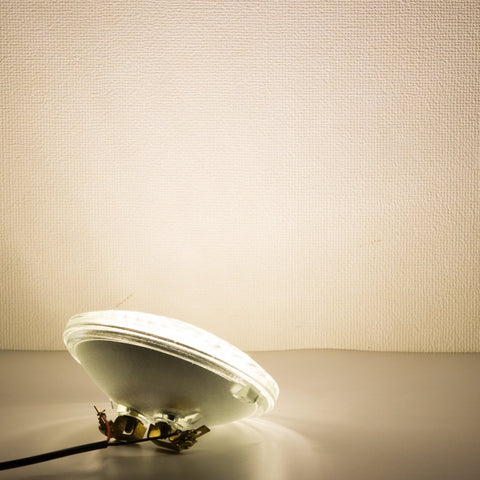 Haian Support warm white 3000K LED bulb for cozy exterior spaces.