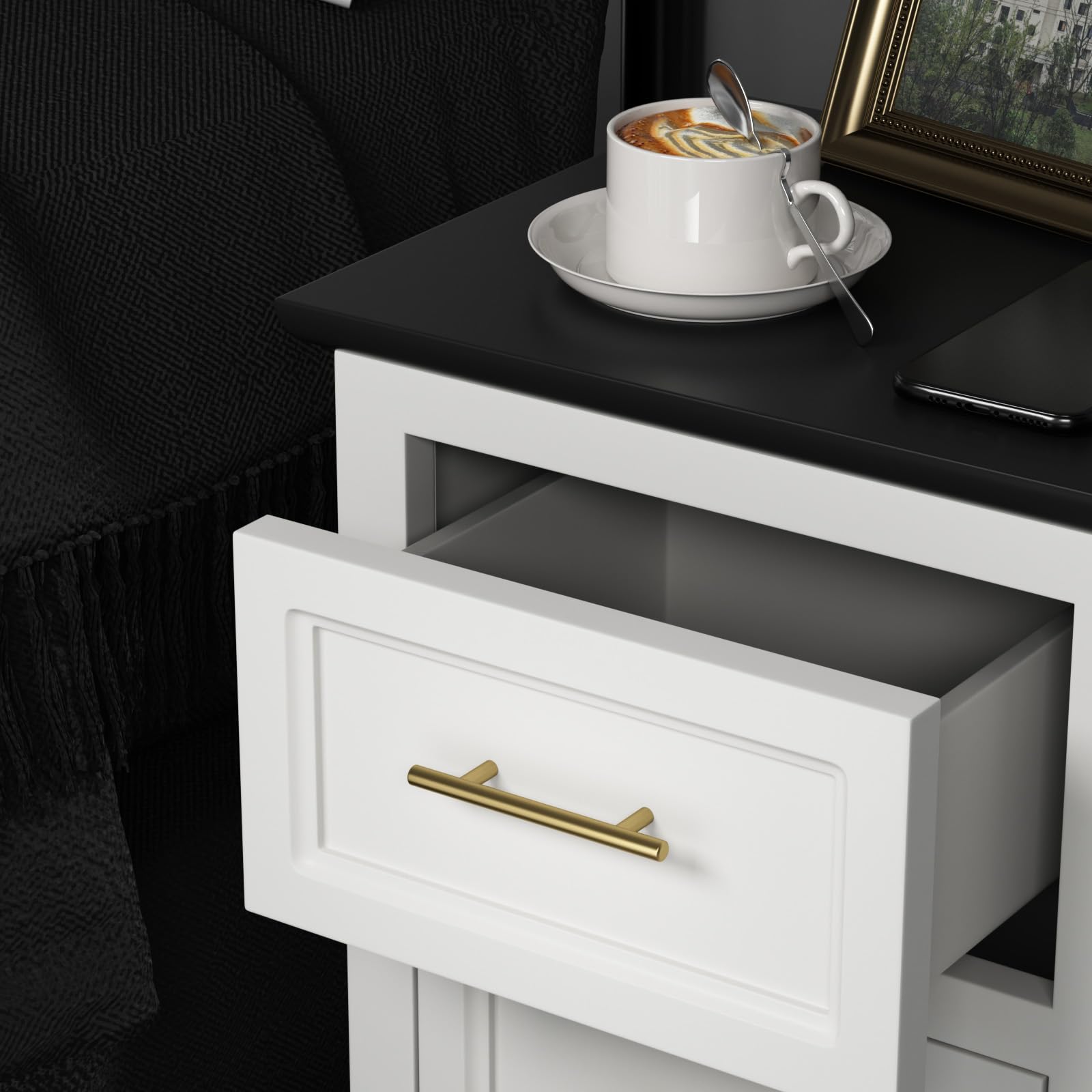 Haidms brushed brass finish close-up on durable stainless steel pull