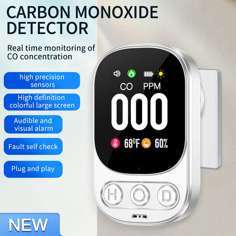 HAKINAKU HD display close-up highlights real-time environmental data.
