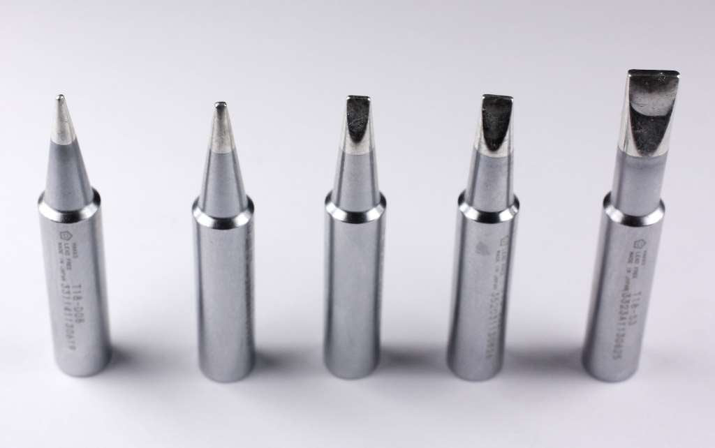 Hakko T18-D08 tip close-up for precise small joints.