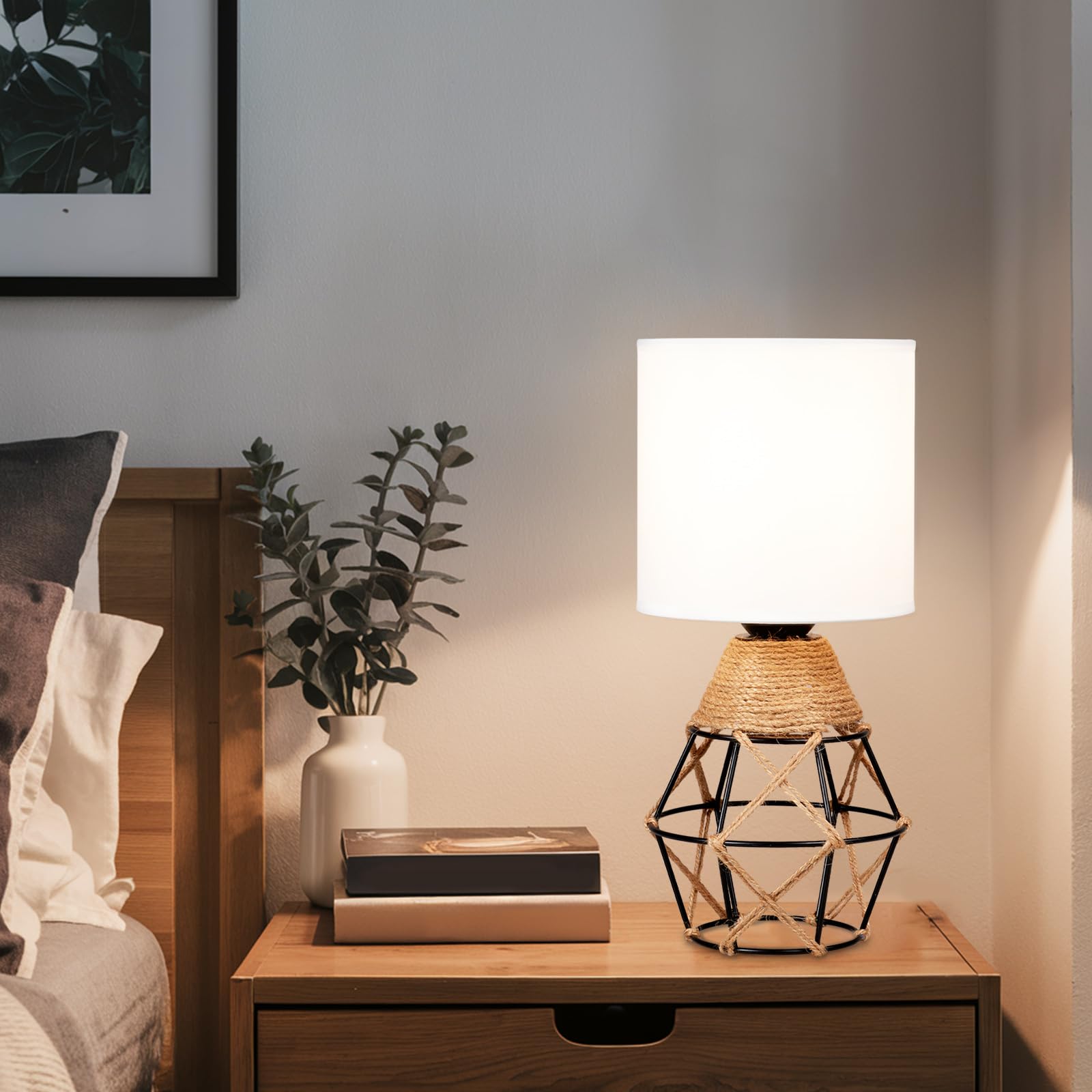 Hamilyeah warm ambient light creates a cosy atmosphere during evenings.