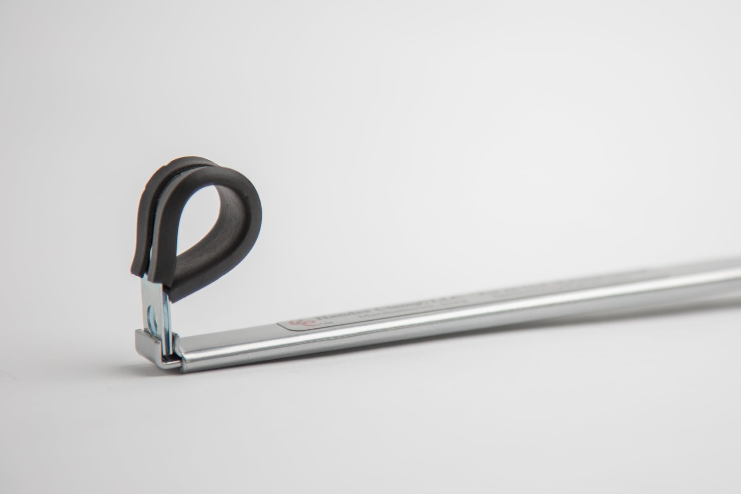 Handee Clamp tightening in a confined workspace