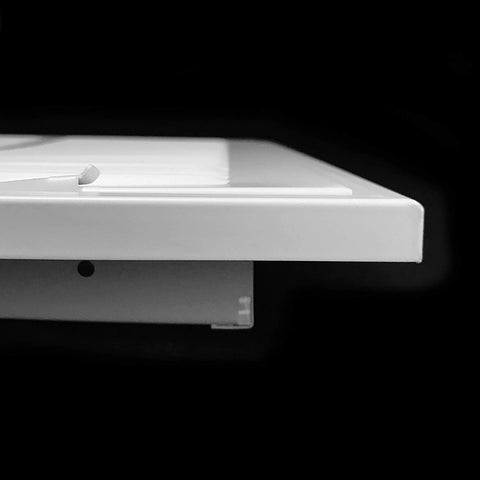 Handua removable face for quick filter changes.