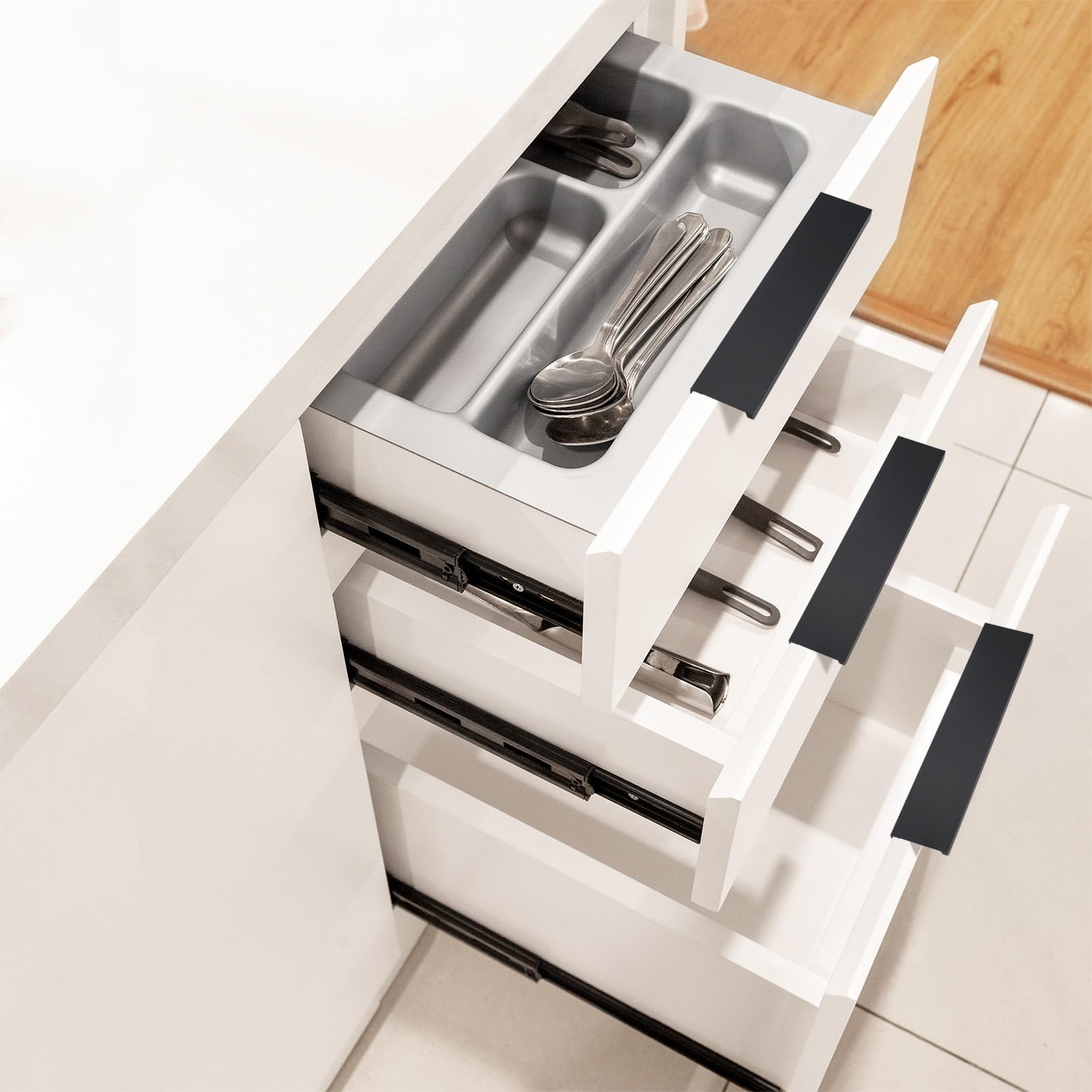 HANIHUA 30-pack with wood screws showcased in packaging protects finish during transit.