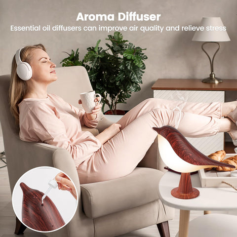 Haotao portable bird-lamp with hanging ring for easy transport.