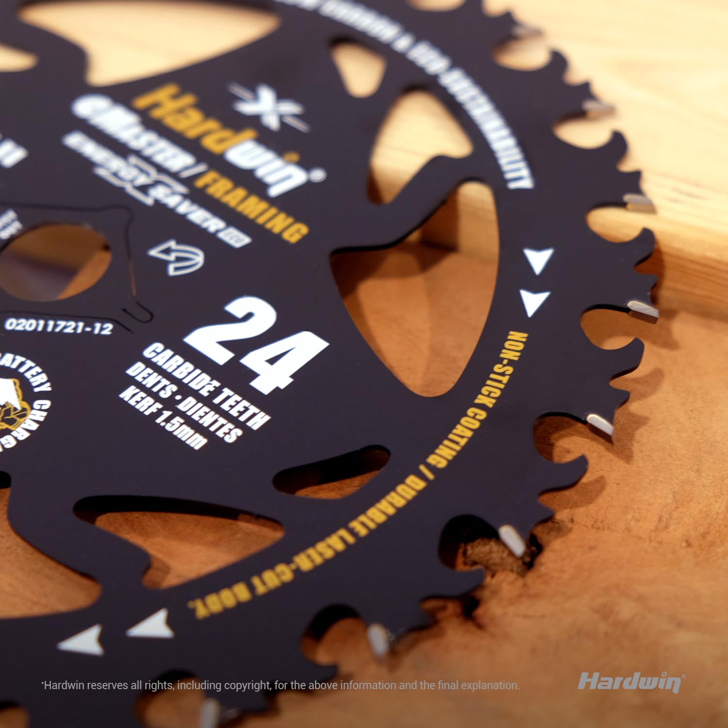 HARDWIN 24T ATB carbide teeth provide durable, smooth cuts through plywood and hardwood.
