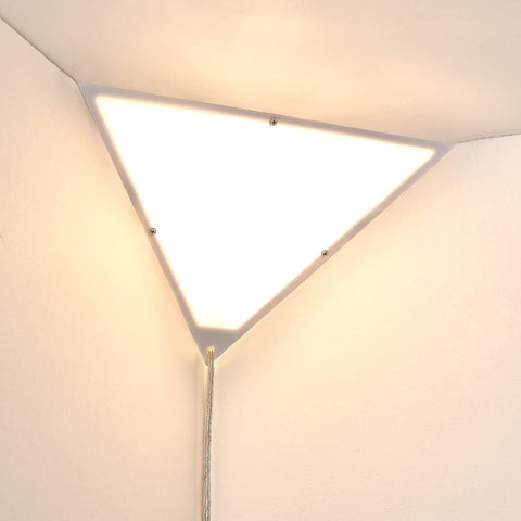 Haultop space-saving corner lamp fits small rooms and tight spaces.