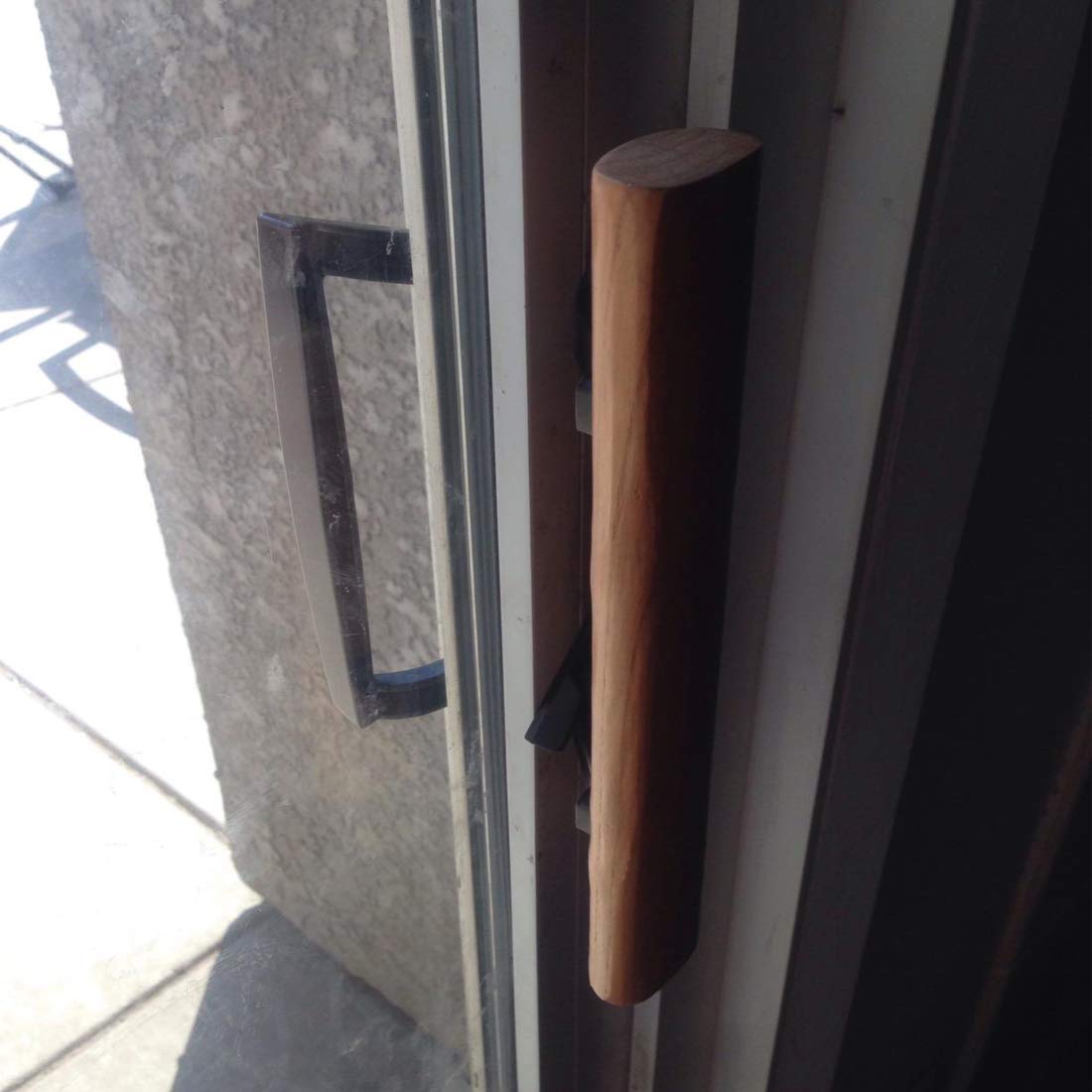 Hausun 3-15/16 inch hole spacing ensures easy retrofit with compatible doors