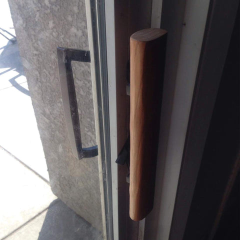 Hausun 3-15/16 inch hole spacing ensures easy retrofit with compatible doors