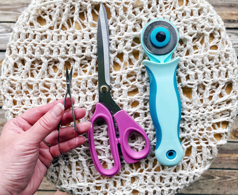 Havel's Snip-Eze compact packaging keeps blades safe