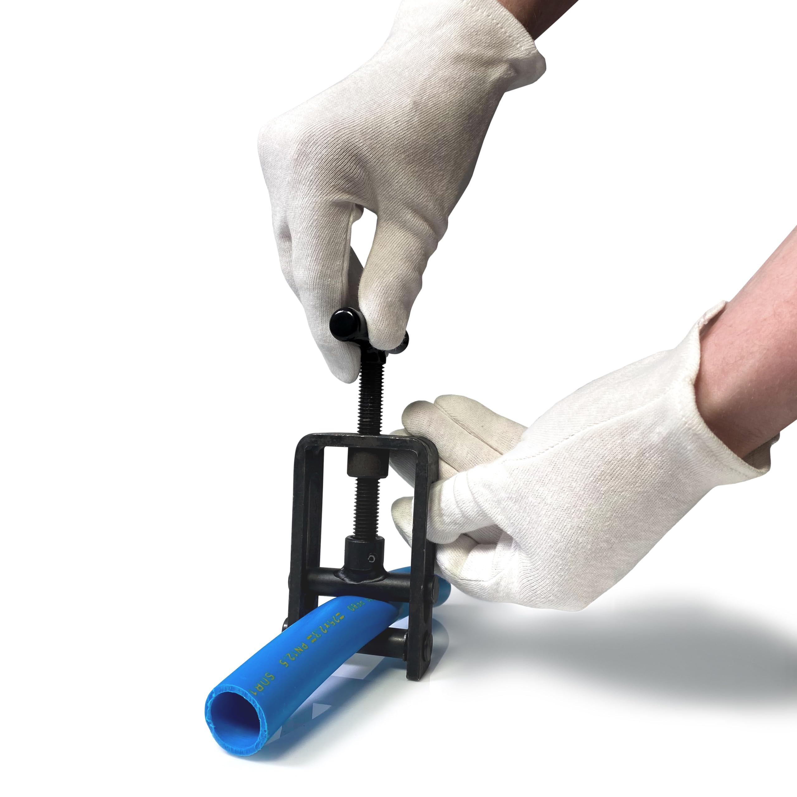 HAWETICO MDPE-PEX pipe installation demo showing quick shutoff.