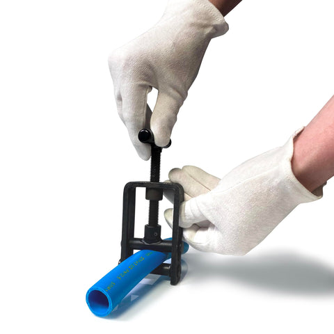 HAWETICO MDPE-PEX pipe installation demo showing quick shutoff.