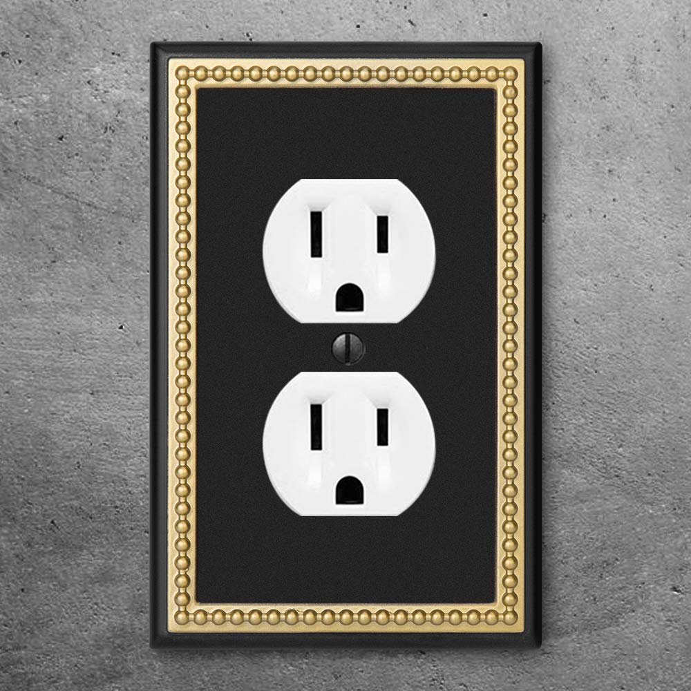 Henne Bery wall plate close-up highlights detailed pearled frame design.