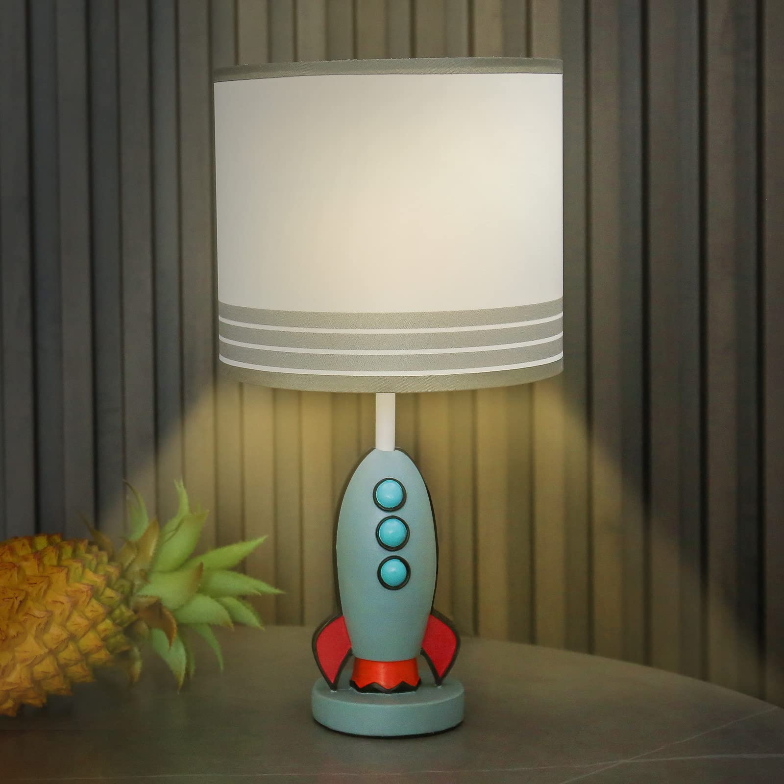 HERBESTBAY rocket lamp makes a thoughtful gift for space-loving kids.