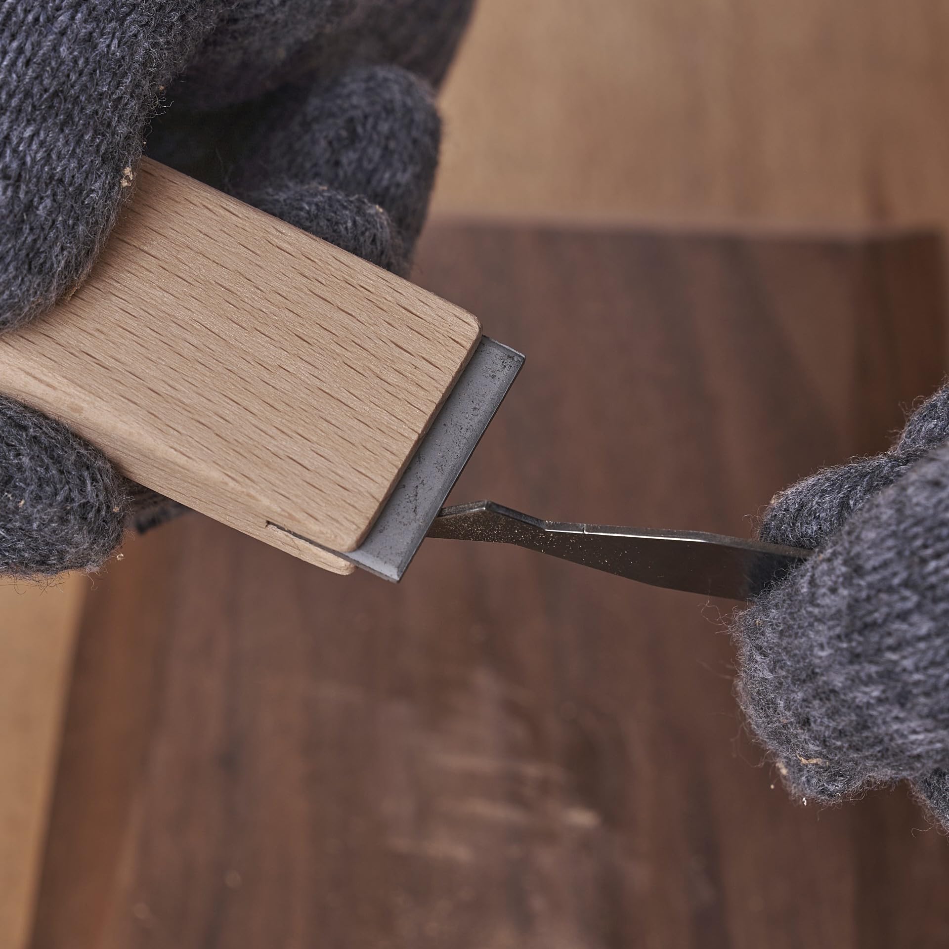 HERMIT TOOLS compact set ideal for cabinet refinishing in tight locations.