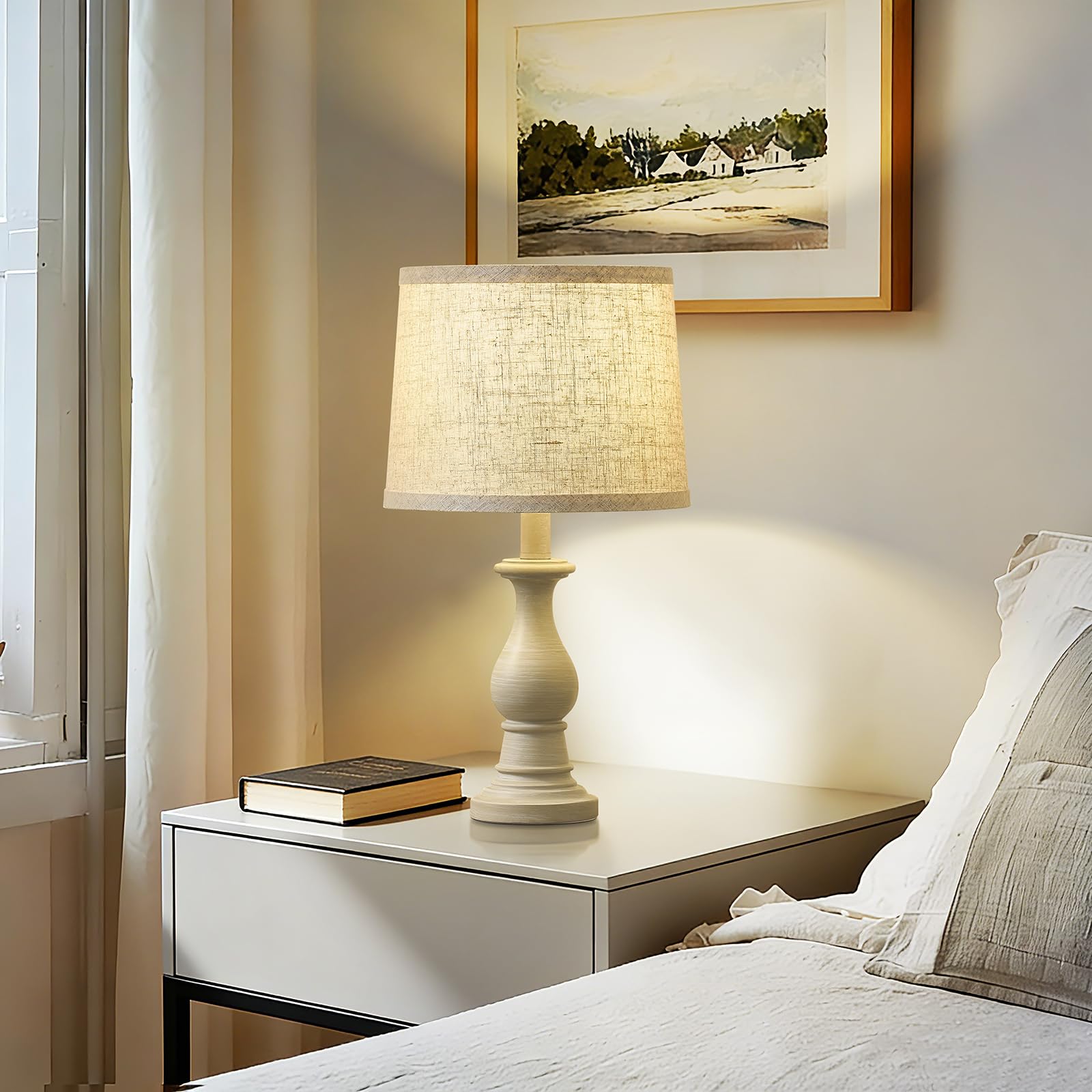 Hikczc lamp includes two LED bulbs for energy-efficient lighting
