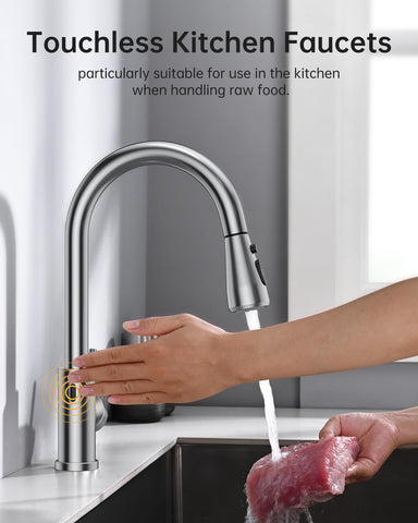Hiqufet pull-down sprayer action enables flexible washing and efficient rinsing.