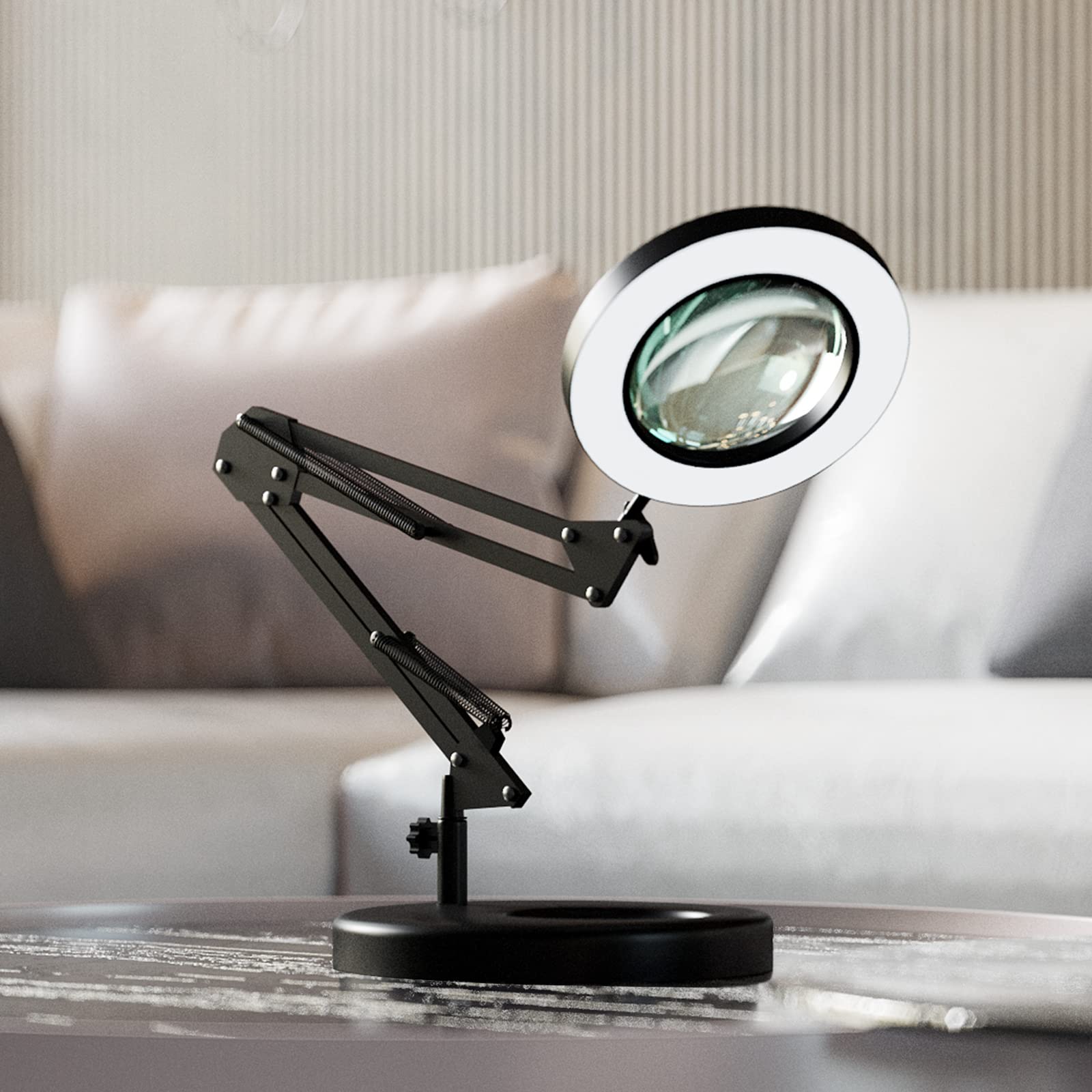 HITTI magnifier light helps fly tying and jewelry work with clarity.
