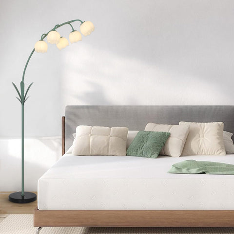 HMVPL sturdy-base-flower-lamp design reduces tipping risk.