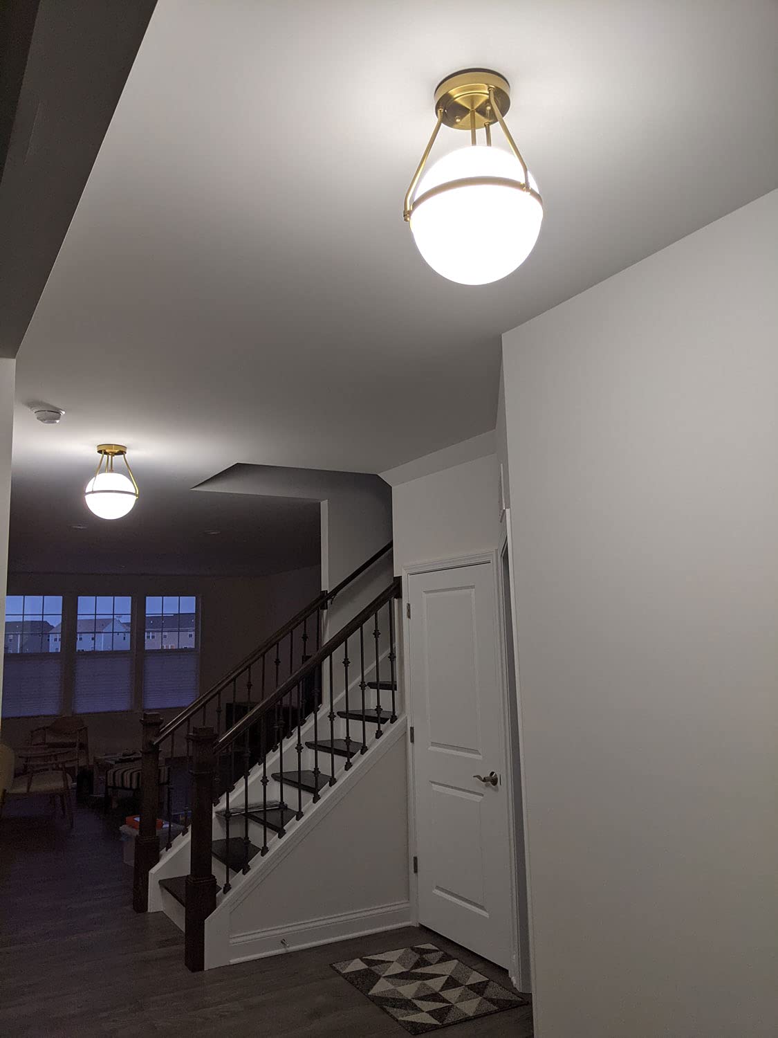 HOLKIRT 11-inch diameter ceiling light suits compact spaces