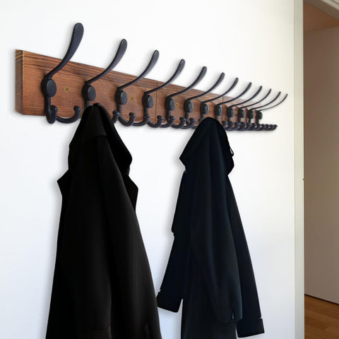 Homagic 12-hook arrangement accommodates coats, scarves, hats, and backpacks