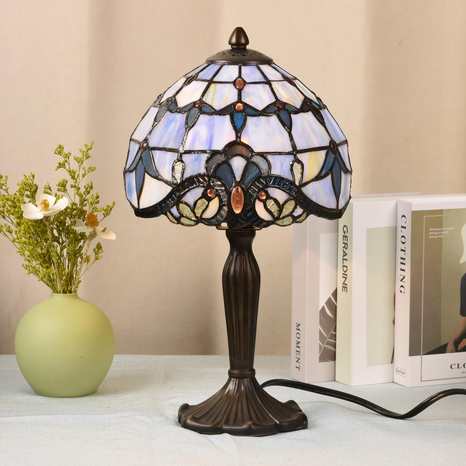 HomeBeauty included LED bulb for immediate warm illumination.