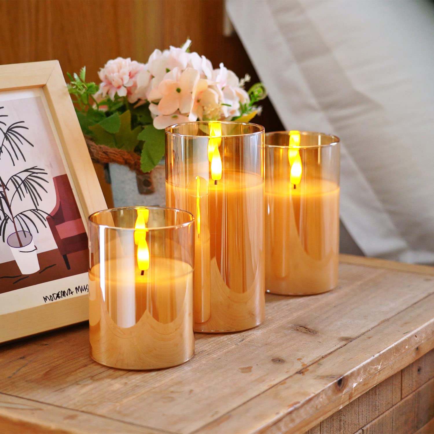 Homemory candle with timer keeps mood uninterrupted.