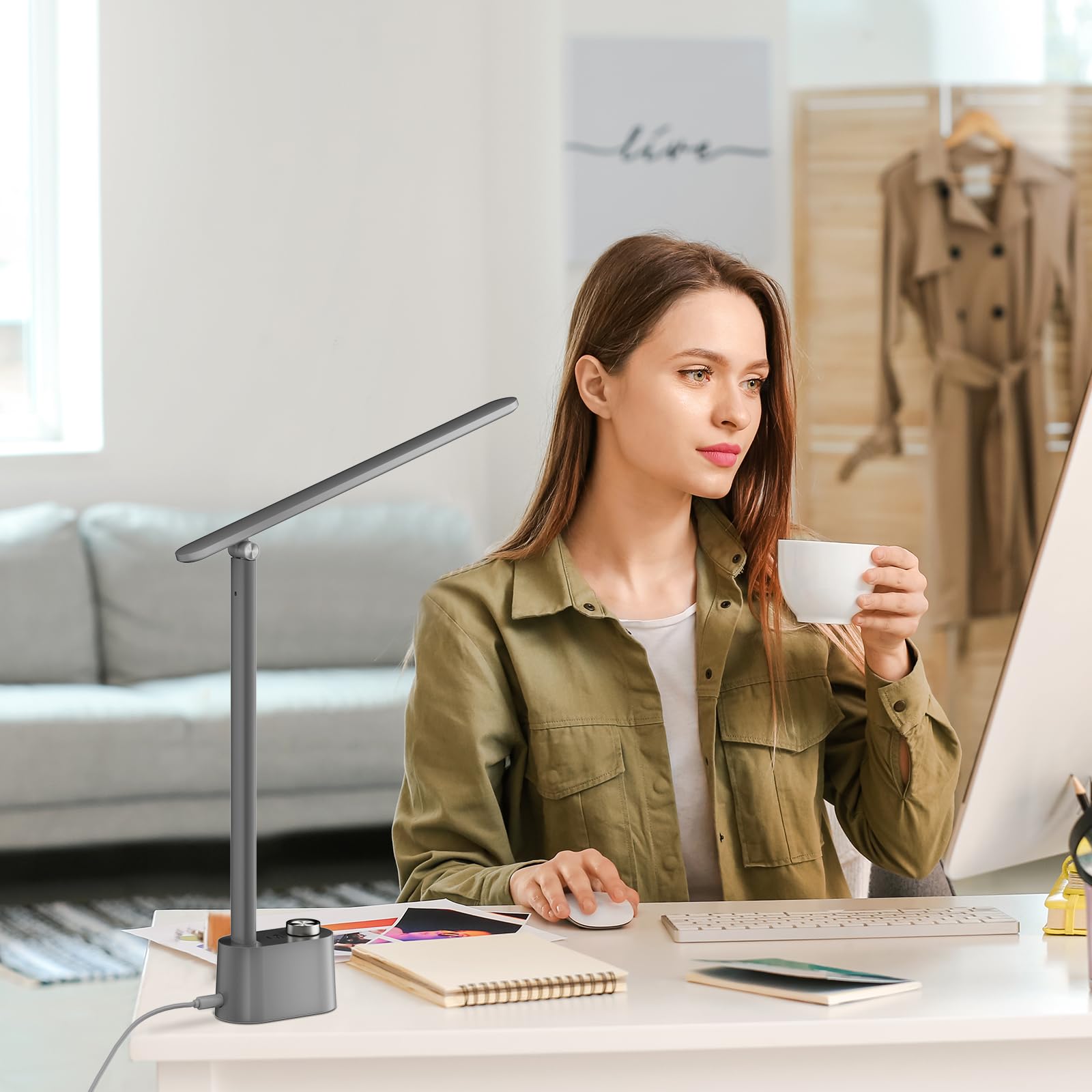 Honeywell H01 Pro Sunturalux horizontal 90° swivel to fit your desk layout.