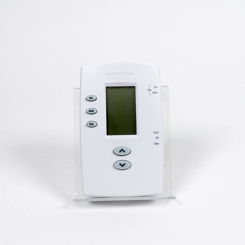 Display showing ambient temperature on Honeywell TH2110DV1008 PRO 2000 thermostat